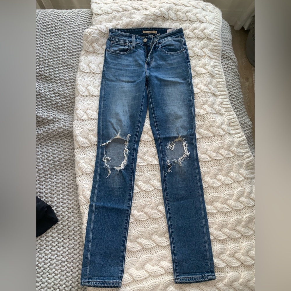 Medium wash 501 Levi’s